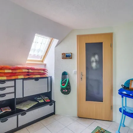 Appartamento Cozy In Lichtenhain With Garden